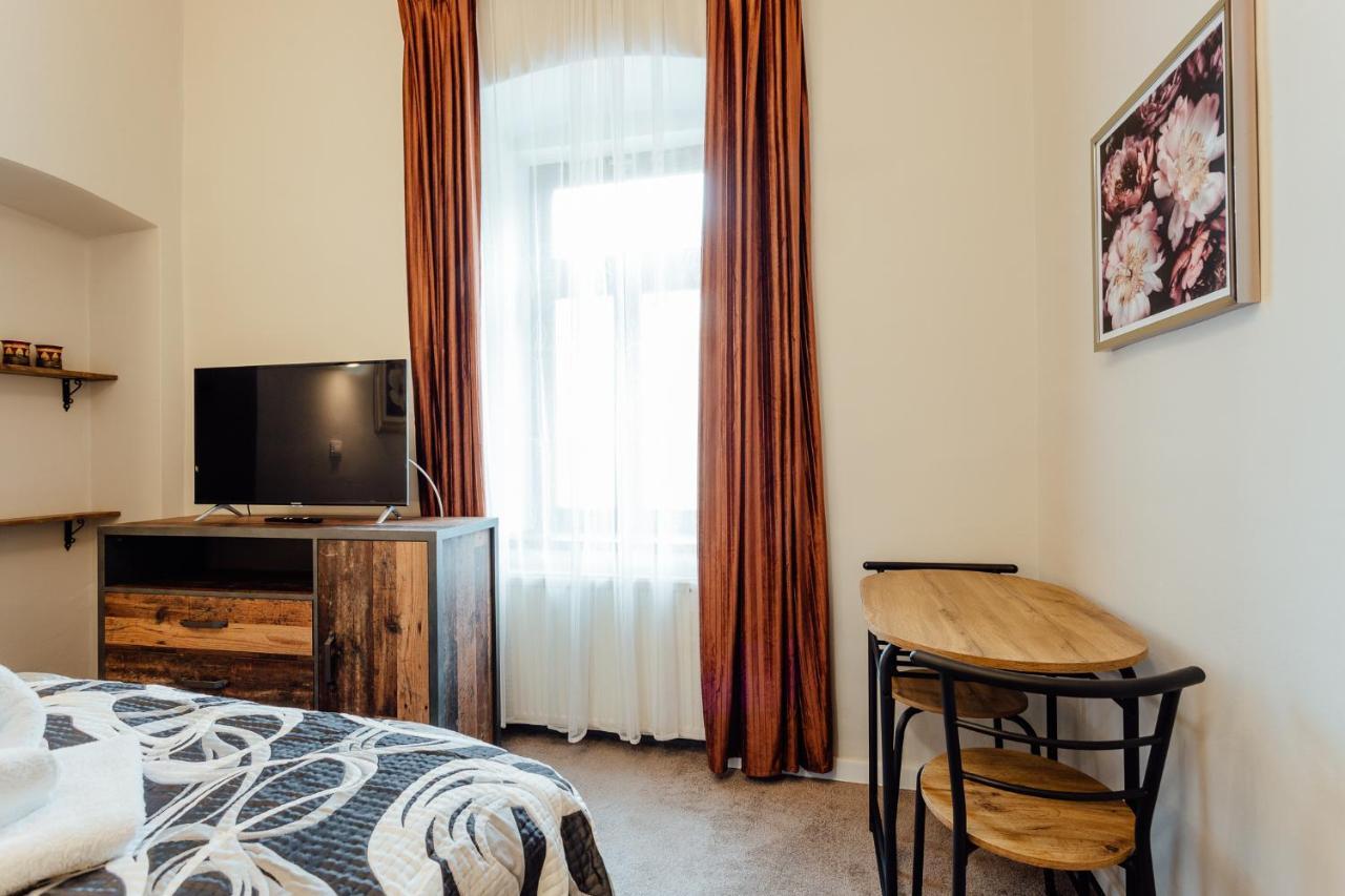 Botanicky Dvor Aparthotel Banska Stiavnica Bagian luar foto