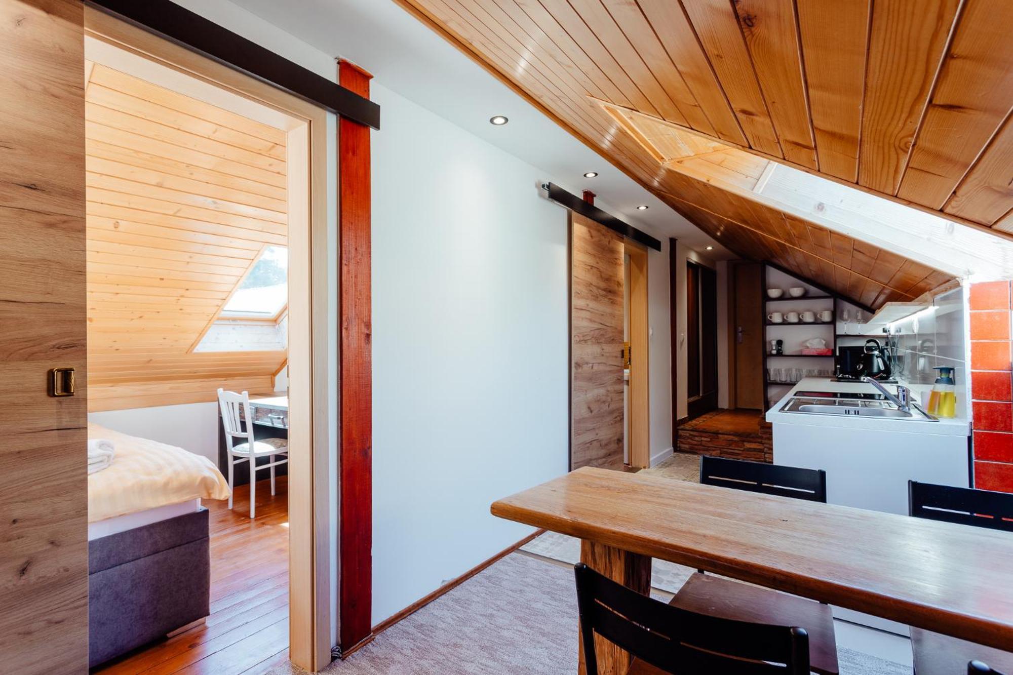 Botanicky Dvor Aparthotel Banska Stiavnica Bagian luar foto