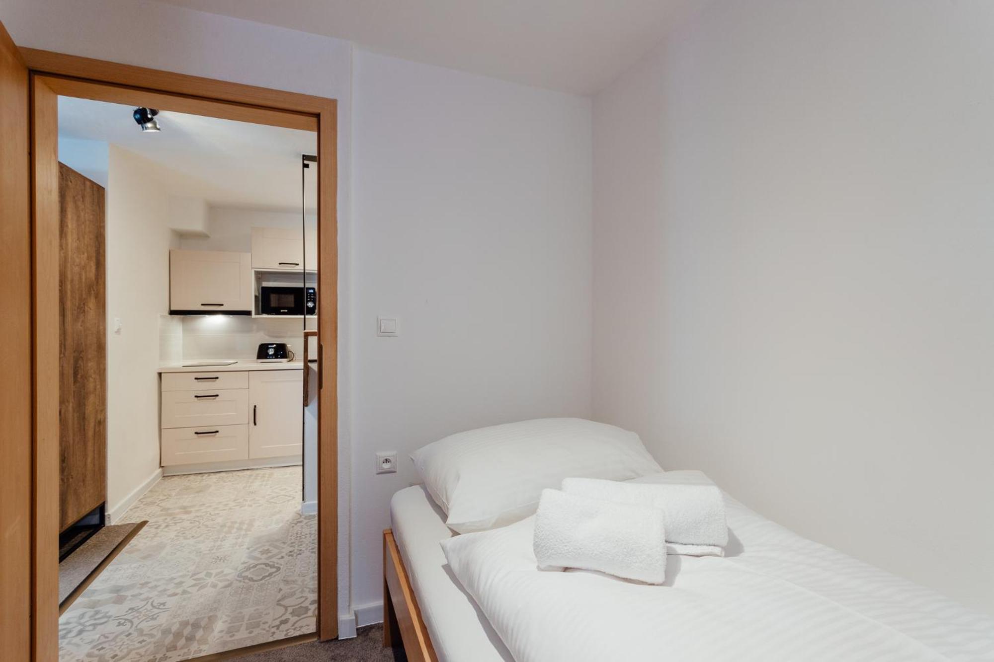 Botanicky Dvor Aparthotel Banska Stiavnica Bagian luar foto