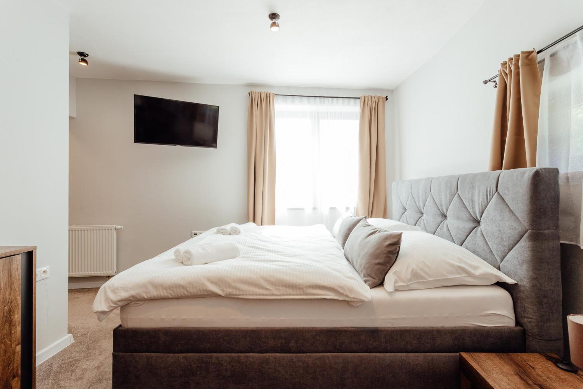 Botanicky Dvor Aparthotel Banska Stiavnica Bagian luar foto