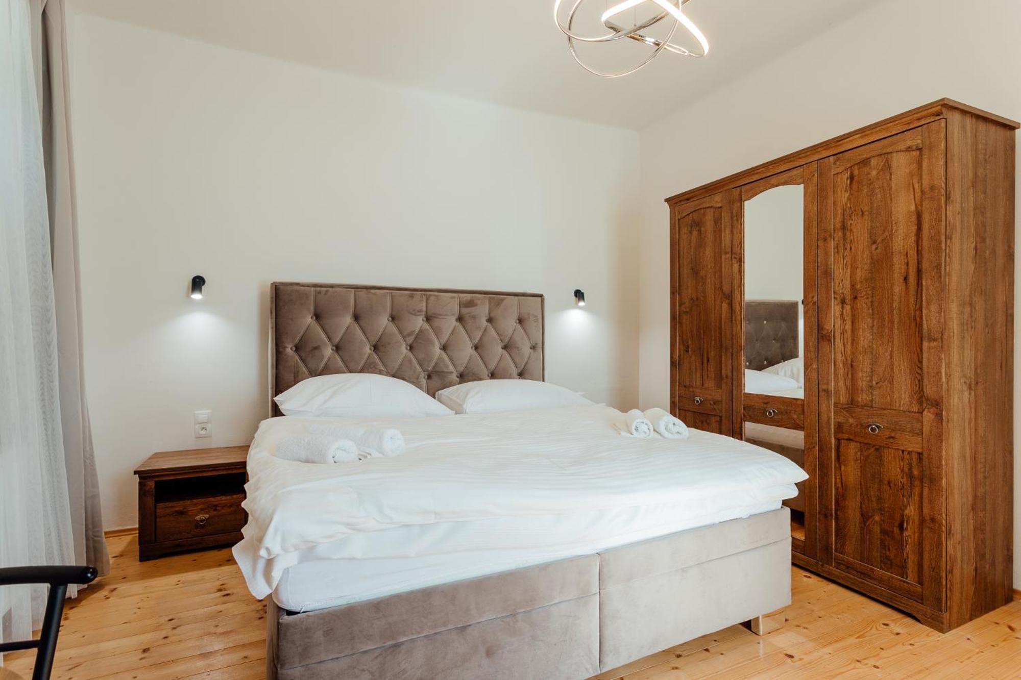Botanicky Dvor Aparthotel Banska Stiavnica Bagian luar foto