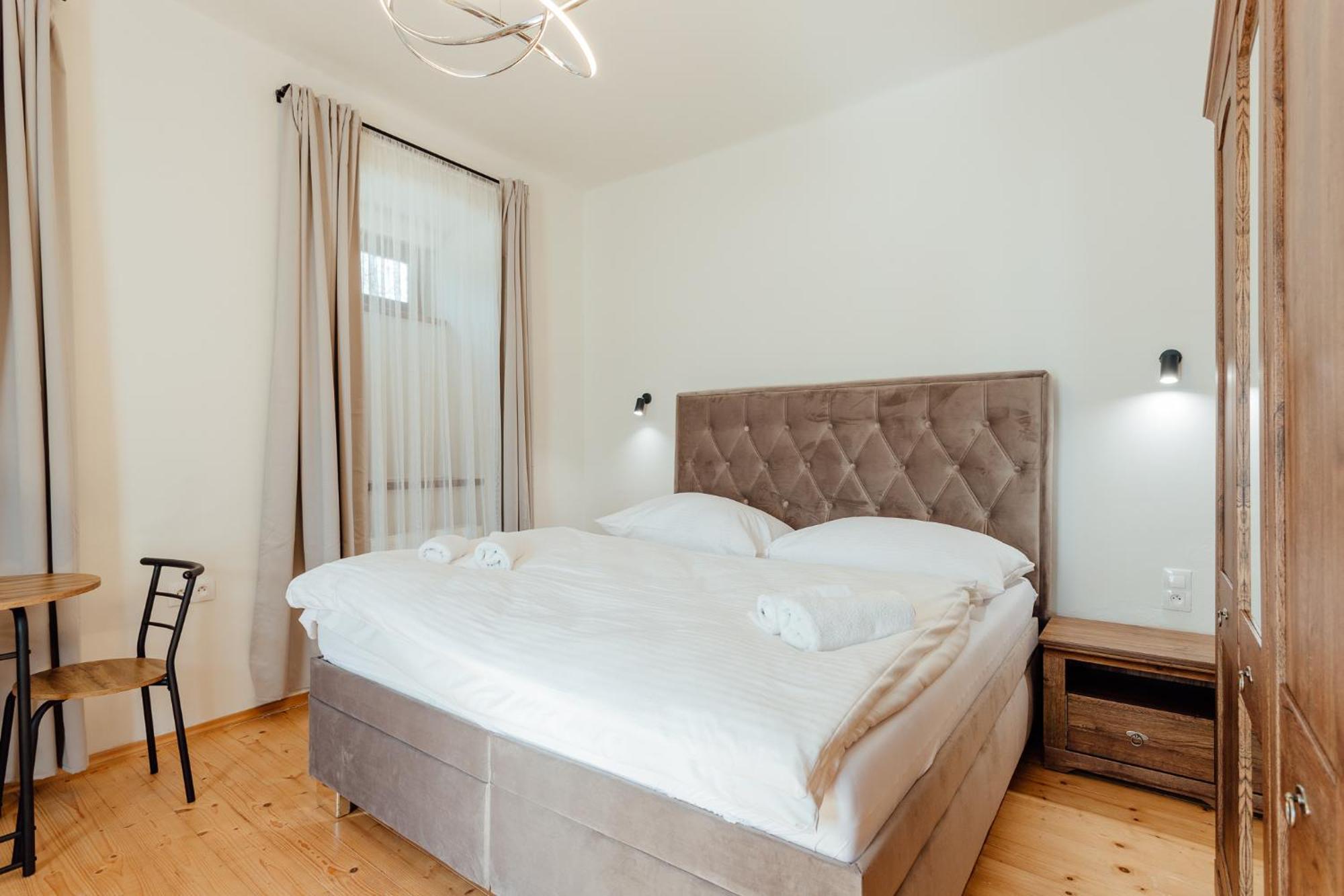 Botanicky Dvor Aparthotel Banska Stiavnica Bagian luar foto